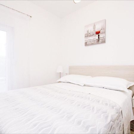 Apartmant Milan Trogir Bagian luar foto